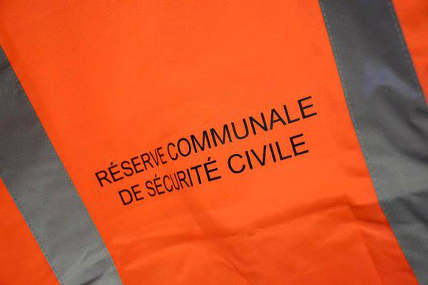 http://www.salondeprovencebonsplans.com/medias/images/reserve-communale-de-securite-civile-salon-de-provence.jpg