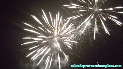 Feu d artifice lancon de provence 2 1