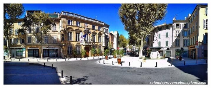 Salon de provence place de l hotel de ville